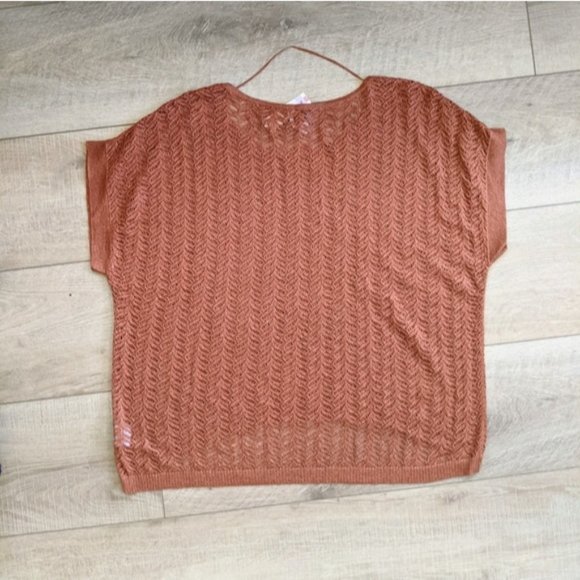 Women's Knit Top - Picture 10 of 10